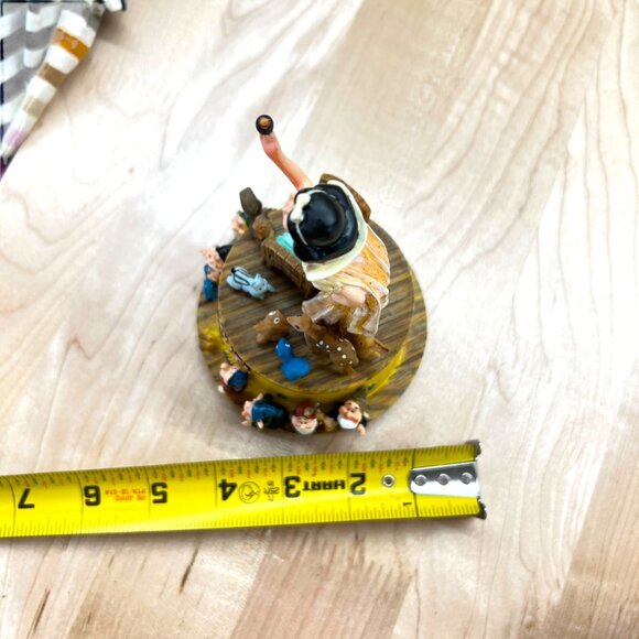 Snow White And The Seven Dwarfs Whistle While You Work Music Box - Picture 14 of 15